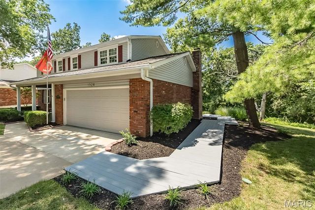 1524 Pheasant Ridge Drive, Ellisville, MO 63011