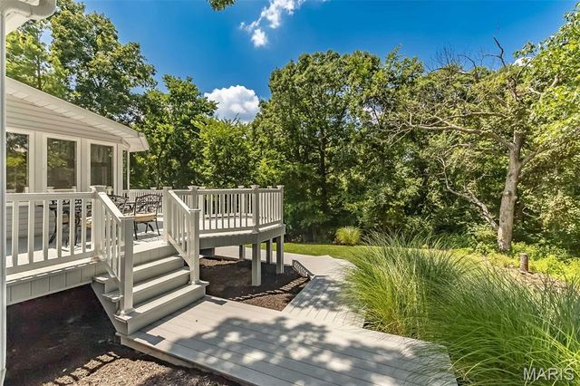 1524 Pheasant Ridge Drive, Ellisville, MO 63011