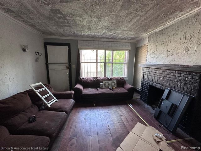 2505 W Buena Vista Street, Detroit, MI 48238