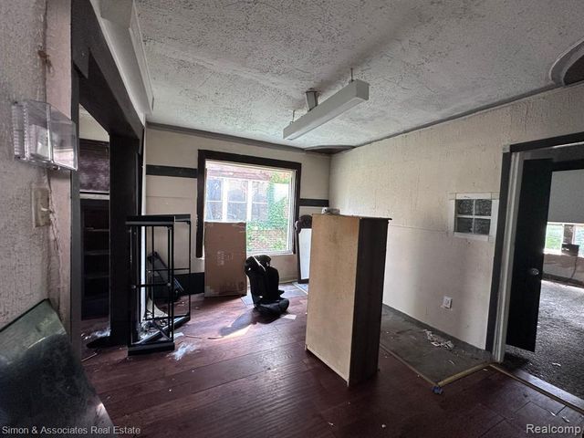 2505 W Buena Vista Street, Detroit, MI 48238