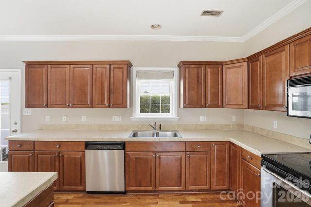 4322 Laurel Hill Lane, Charlotte, NC 28217