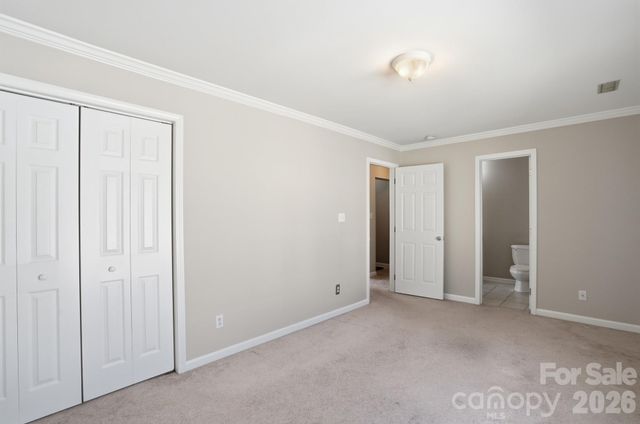 4322 Laurel Hill Lane, Charlotte, NC 28217