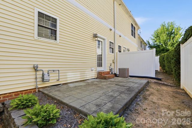4322 Laurel Hill Lane, Charlotte, NC 28217