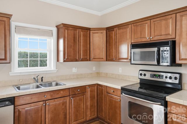4322 Laurel Hill Lane, Charlotte, NC 28217