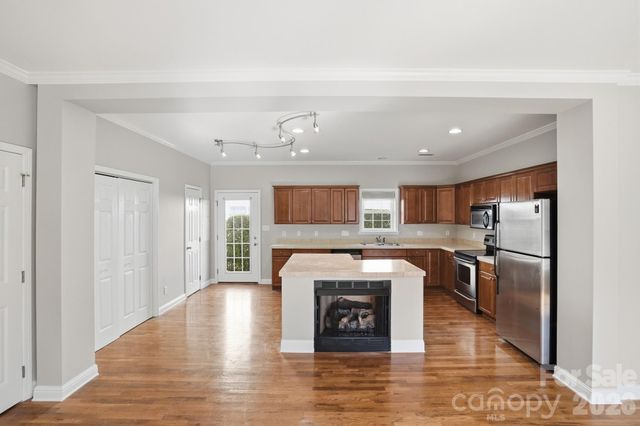 4322 Laurel Hill Lane, Charlotte, NC 28217