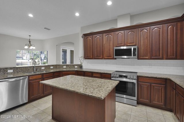 1819 WILD DUNES Circle, Orange Park, FL 32065