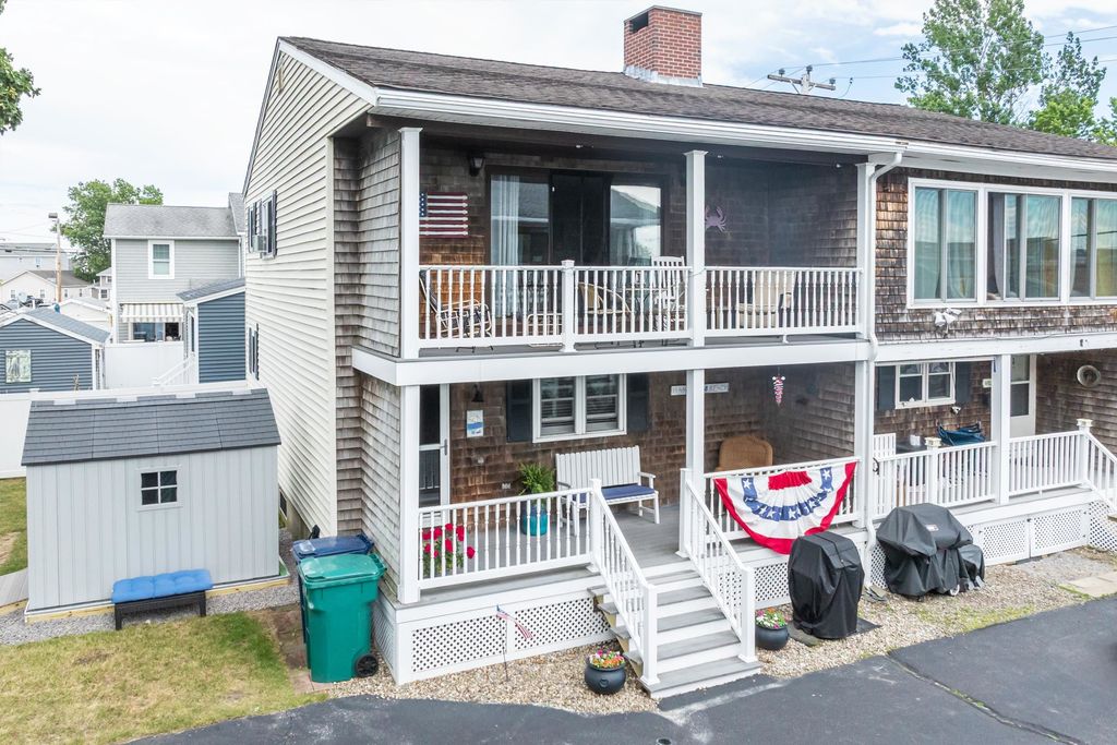 Image 1 of property listing at 14 Fellows Avenue # 2, Hampton, NH 03842