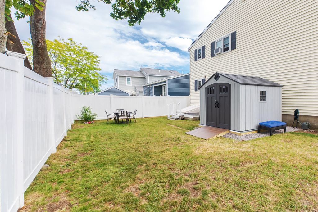 Image 11 of property listing at 14 Fellows Avenue # 2, Hampton, NH 03842