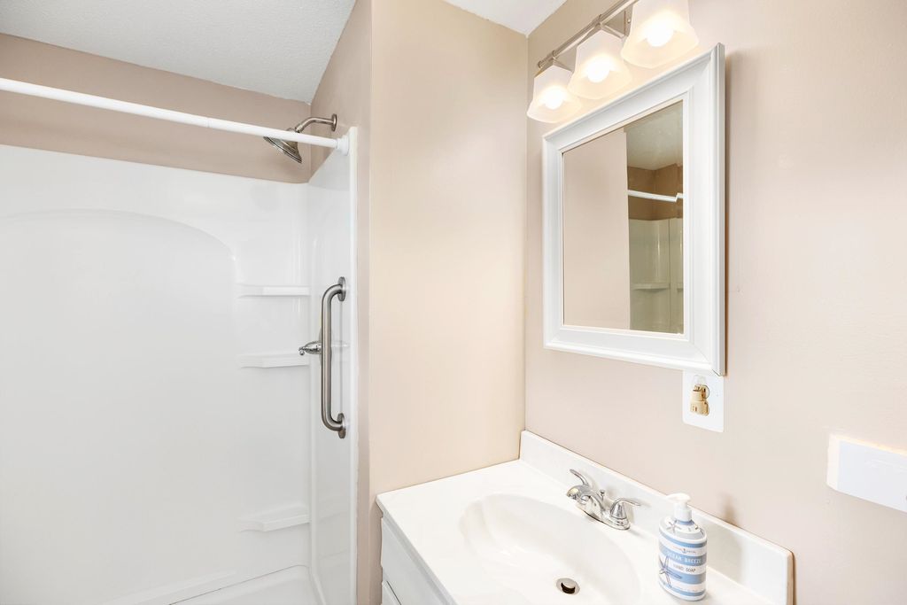 Image 21 of property listing at 14 Fellows Avenue # 2, Hampton, NH 03842