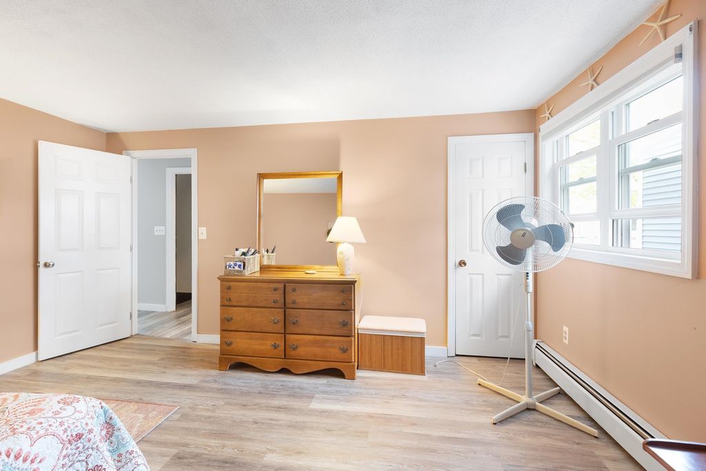 Image 23 of property listing at 14 Fellows Avenue # 2, Hampton, NH 03842