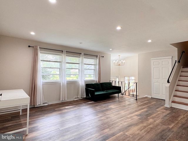 820 LEEDS LN, Newark, DE 19711