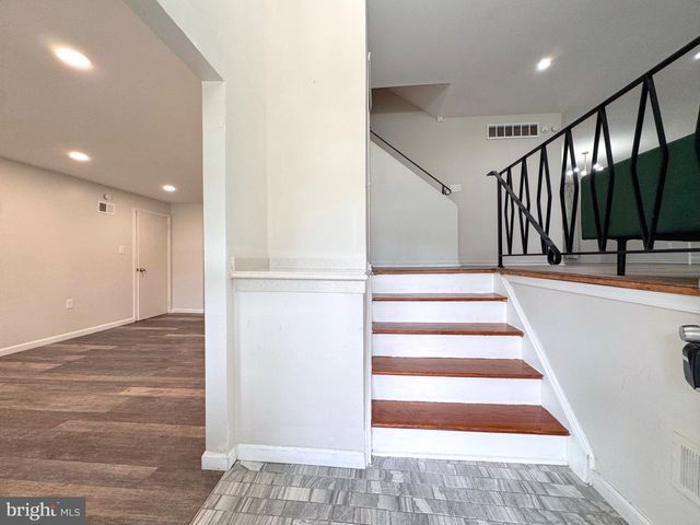 820 LEEDS LN, Newark, DE 19711