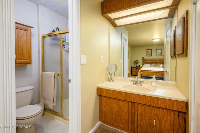 15 Hearth Court, Howell, NJ 07731