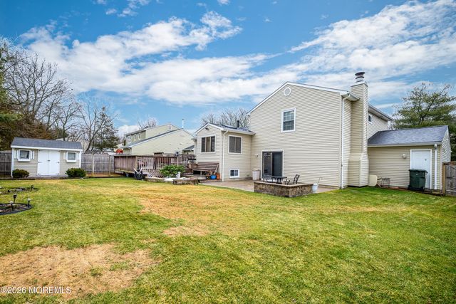 15 Hearth Court, Howell, NJ 07731