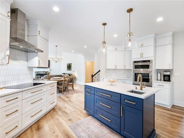 6092 Norcross Glen Trace, Norcross, GA 30071