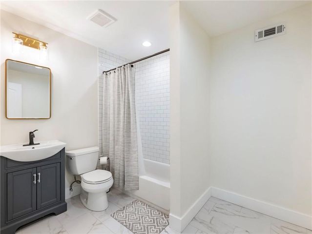 6092 Norcross Glen Trace, Norcross, GA 30071