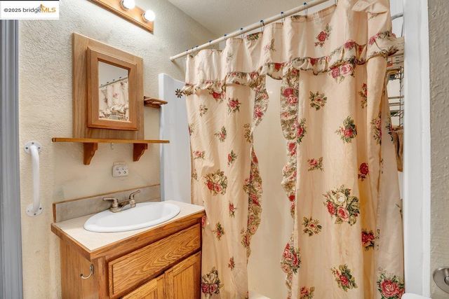 832 Shaws Flat Rd, Sonora, CA 95370