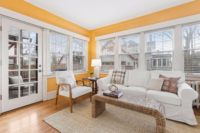 806 Osceola Avenue, Saint Paul, MN 55105