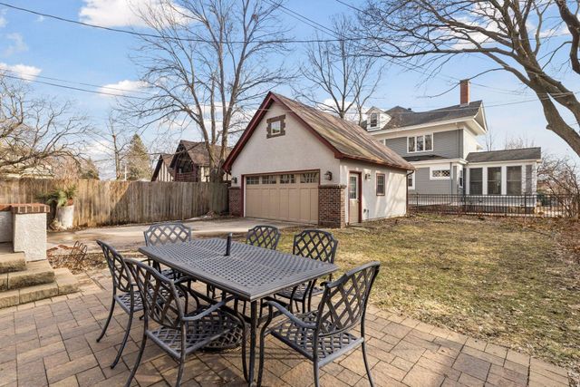 806 Osceola Avenue, Saint Paul, MN 55105