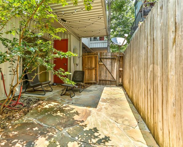 2918 Commerce Street, Houston, TX 77003