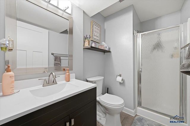 4749 SUMMERSET DR, Rapid City, SD 57702