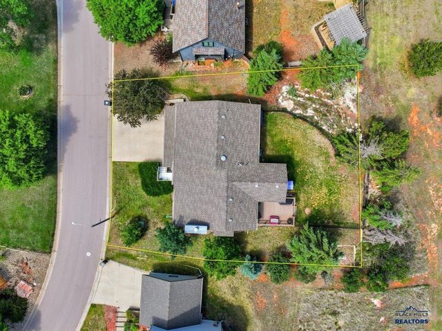 4749 SUMMERSET DR, Rapid City, SD 57702