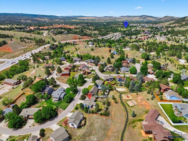 4749 SUMMERSET DR, Rapid City, SD 57702