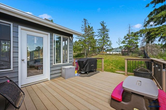 4749 SUMMERSET DR, Rapid City, SD 57702