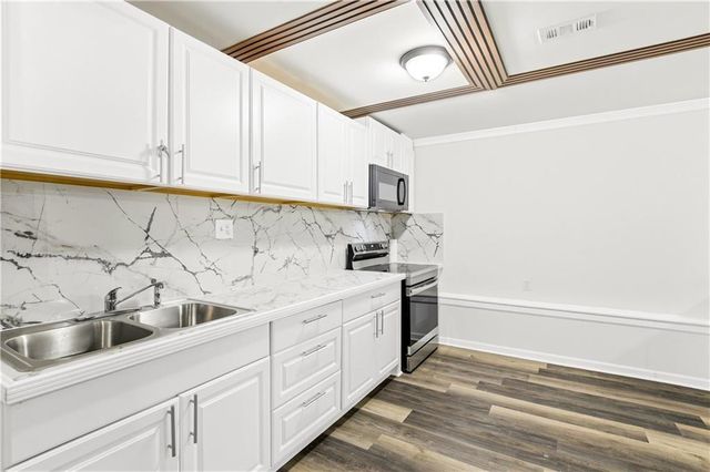 7626 Jennadee Drive, Fairburn, GA 30213