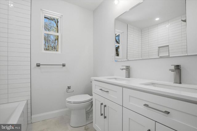 106 BELLA DR, Broomall, PA 19008