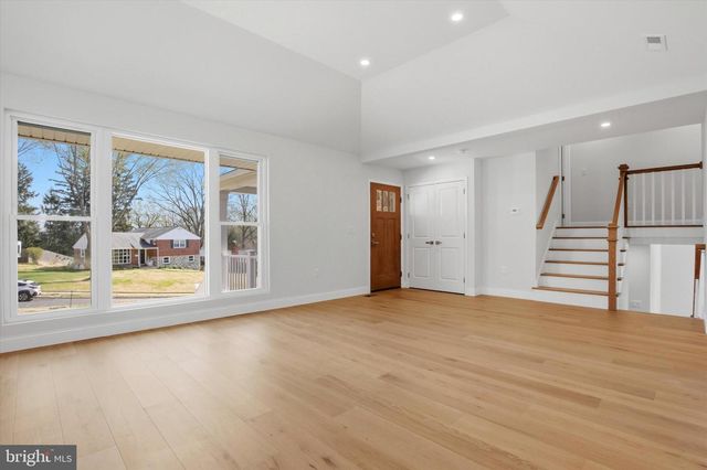 106 BELLA DR, Broomall, PA 19008
