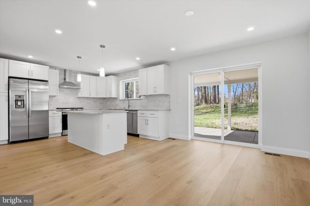 106 BELLA DR, Broomall, PA 19008