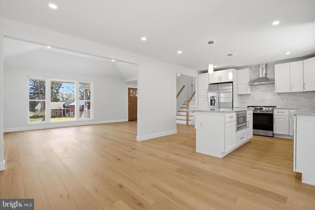 106 BELLA DR, Broomall, PA 19008