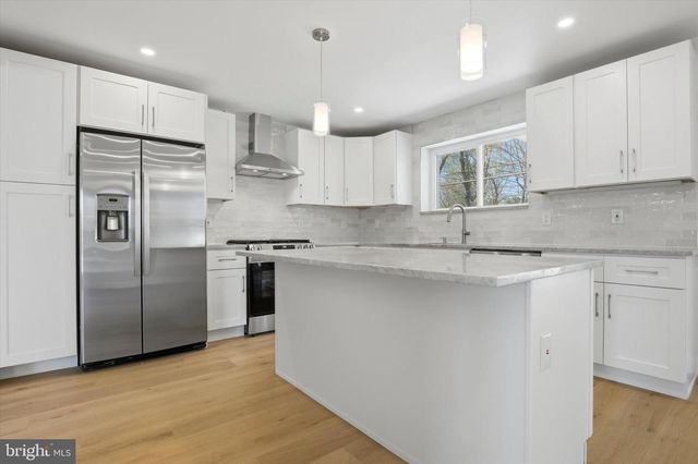 106 BELLA DR, Broomall, PA 19008