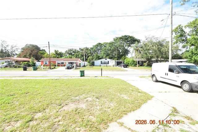 1906 E BOUGAINVILLEA AVENUE, Tampa, FL 33612