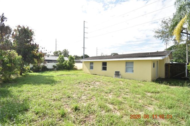 1906 E BOUGAINVILLEA AVENUE, Tampa, FL 33612