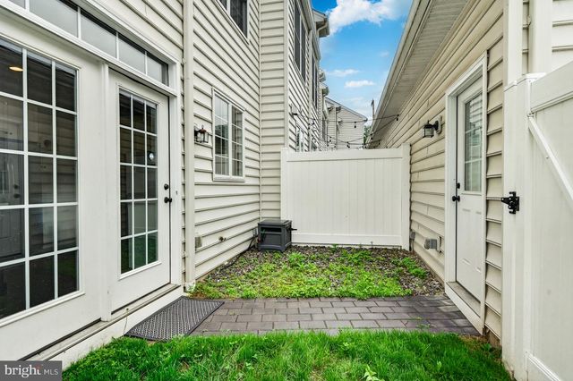 610 D ST, Kennett Square, PA 19348
