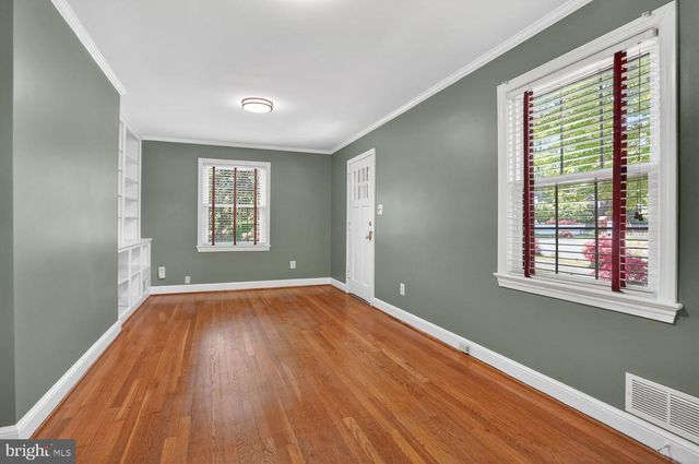 4739 DITTMAR RD N, Arlington, VA 22207