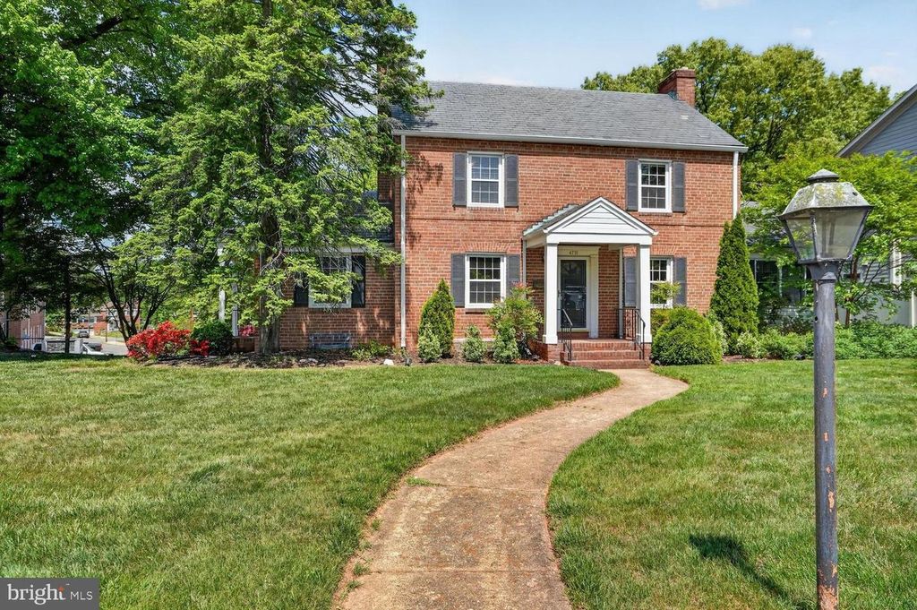 4739 DITTMAR RD N, Arlington, VA 22207