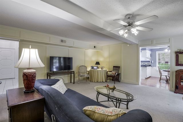 3704 Lynnwood Drive, Arlington, TX 76013