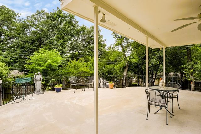 3704 Lynnwood Drive, Arlington, TX 76013