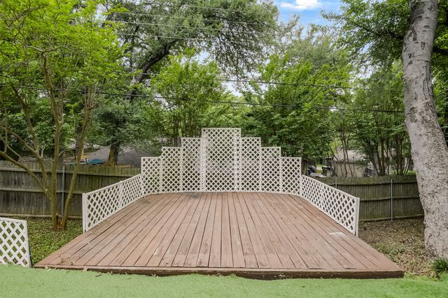 3704 Lynnwood Drive, Arlington, TX 76013
