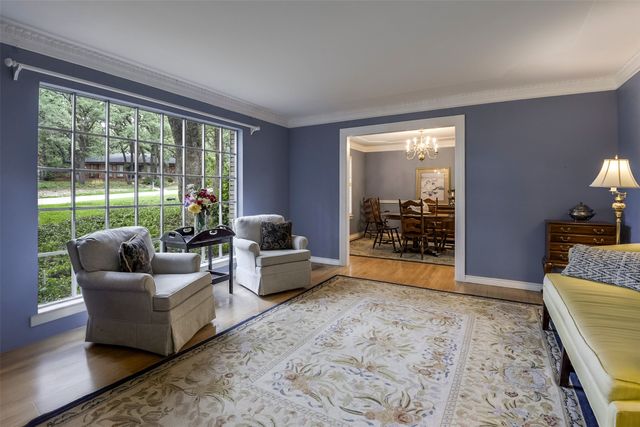 3704 Lynnwood Drive, Arlington, TX 76013