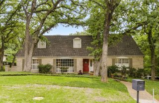 3704 Lynnwood Drive, Arlington, TX 76013
