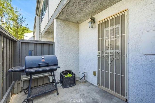 11311 Tampa Avenue 21, Porter Ranch, CA 91326