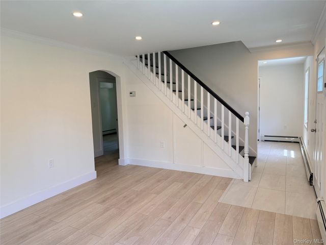 12 Garland Lane, Westbury, NY 11590