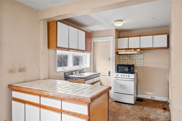 9611 Emerson St, Penn Hills, PA 15235