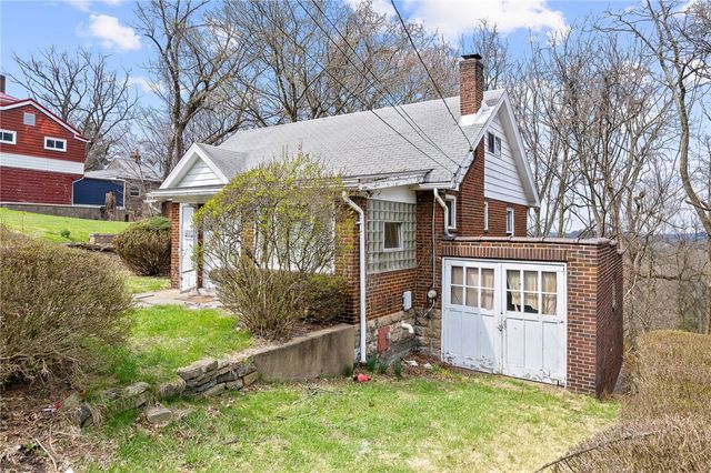 9611 Emerson St, Penn Hills, PA 15235