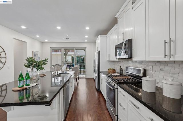 3992 Scottfield St, Dublin, CA 94568