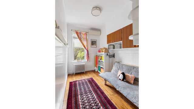 51 DAHILL Road, New York City, NY 11218